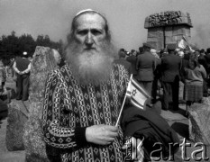 19.04.1988, Treblinka, Polska.
45. rocznica Powstania w Getcie Warszawskim. Uroczystości na terenie byłego obozu śmierci w Treblince. 
Fot. WojciechDruszcz, zbiory Ośrodka KARTA