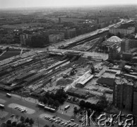 1974, Warszawa, Polska. 
Przebudowa centrum miasta. Budowa dworca Warszawa Centralna i linii średnicowej - widok z Pałacu Kultury i Nauki.
Fot. Wojciech Druszcz, zbiory Ośrodka KARTA