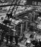 1973, Warszawa, Polska.
Budowa kolejowej linii średnicowej oraz dworca Warszawa  Centralna. 
Fot. Wojciech Druszcz, zbiory Ośrodka KARTA