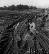 1975, Warszawa, Polska.
Teren pod budowę Ursynowa (Natolina).
Fot. Wojciech Druszcz, zbiory Ośrodka KARTA