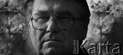 10.09.1996, Warszawa, Polska.
Malarz, rzeźbiarz Zdzisław Beksiński.
Fot. Wojciech Druszcz, zbiory Ośrodka KARTA
