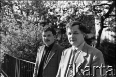 Maj 1989, Sopot, Polska.
Bracia Lech (z lewej) i Jarosław Kaczyńscy. Zdjęcie wykonane podczas kampanii wyborczej przed wyborami parlamentarnymi.
Fot. Leszek Pękalski, zbiory Ośrodka KARTA