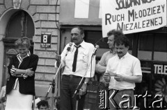 Maj 1989, Tczew, Polska.
Spotkanie na rynku z kandydatami Komitetu Obywatelskiego 