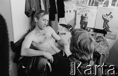 1987, Bazylea, Szwajcaria.
Tadeusz Janiszewski po spektaklu Teatru Ósmego Dnia 