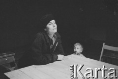 1988, brak miejsca.
Spektakl Teatru Ósmego Dnia 