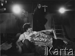 1982, Polska. 
Spektakl Teatru Ósmego Dnia 