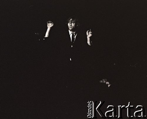 1979, Polska.
Tadeusz Janiszewski w spektaklu Teatru Ósmego Dnia 