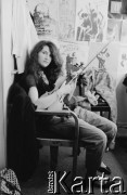 1987, brak miejsca.
Skrzypaczka Katarzyna Klebba, współtwórczyni muzyki do wielu spektakli Teatru Ósmego Dnia.
Fot. Joanna Helander, zbiory Ośrodka KARTA