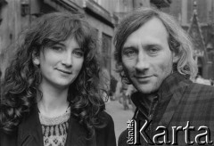 Lata 80., brak miejsca.
Skrzypaczka Katarzyna Klebba i aktor Teatru Ósmego Dnia Tadeusz Janiszewski.
Fot. Joanna Helander, zbiory Ośrodka KARTA
