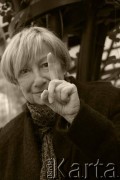 2014, Kraków, woj. krakowskie, Polska.
Ewa Lipska, poetka, na Plantach.
Fot. Joanna Helander, zbiory Ośrodka KARTA