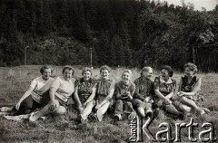 Ok. 1980, Szczyrk, Polska.
Kobiety.
Fot. Joanna Helander, zbiory Ośrodka KARTA