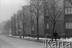 1976-1978, Polska.
Ulica Jana Matejki 2, osiedle zwane przez mieszkańców 