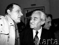 6.02-5.04.1989, Warszawa, Polska. 
Pałac Namiestnikowski, obrady Okrągłego Stołu. Od lewej: Adam Michnik, Jerzy Turowicz i Tadeusz Mazowiecki. 
Fot. Anna Pietuszko, zbiory Ośrodka KARTA