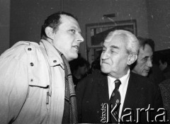 6.02-5.04.1989, Warszawa, Polska. 
Pałac Namiestnikowski, obrady Okrągłego Stołu. Od lewej Adam Michnik, Jerzy Turowicz i Tadeusz Mazowiecki. 
Fot. Anna Pietuszko, zbiory Ośrodka KARTA