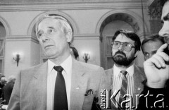 6.02-5.04.1989, Warszawa, Polska.
Pałac Namiestnikowski, obrady Okrągłego Stołu. Na zdjęciu przewodniczący Ogólnopolskiego Porozumienia Związków Zawodowych Alfred Miodowicz.
Fot. Anna Pietuszko, zbiory Ośrodka KARTA