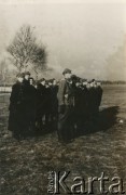 1.02.1944, Wasiewce.
Partyzanci 1 plutonu 6 Wileńskiej Samodzielnej Brygady Partyzanckiej Armii Krajowej.
Fot. NN, kolekcja Wincentego Borodziewicza, zbiory Ośrodka KARTA, przekazała Wanda Borodziewicz