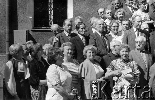 Brak daty, Gdańsk, Polska.
Spotkanie byłych partyzantów z oddziału Antoniego Burzyńskiego ps Kmicic z okazji odsłonięcia tablicy pamiątkowej żołnierzy Armii Krajowej. Od prawej: Halina Paszta ps. 