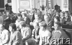 24.09.1980, Warszawa, Polska.
Msza święta w Kościele pw. św. Krzyża przy Krakowskim Przedmieściu na kilka godzin przed złożeniem w Sądzie Wojewódzkim przez przedstawicieli Krajowej Komisji Porozumiewawczej wniosku o rejestrację NSZZ 