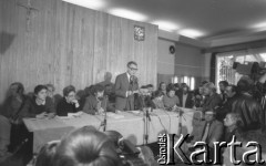 17.09.1980, Gdańsk, Polska.
Spotkanie przedstawicieli niezależnego ruchu związkowego z całego kraju w siedzibie gdańskiego Międzyzakładowego Komitetu Założycielskiego NSZZ 