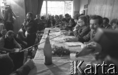 17.09.1980, Gdańsk, Polska.
Spotkanie przedstawicieli niezależnego ruchu związkowego z całego kraju w siedzibie gdańskiego Międzyzakładowego Komitetu Założycielskiego NSZZ 