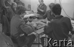 Sierpień 1980, Gdańsk, Polska.
Strajk okupacyjny w Stoczni Gdańskiej im. Lenina. Wolna Drukarnia Stoczni Gdańskiej.
Fot. Zbigniew Trybek, zbiory Ośrodka KARTA

