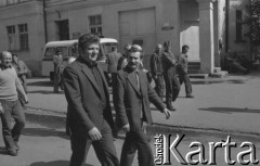 Sierpień 1980, Gdańsk, Polska.
Strajk okupacyjny w Stoczni Gdańskiej im. Lenina. Lech Wałęsa i dyrektor stoczni Klemens Gniech.
Fot. Zbigniew Trybek, zbiory Ośrodka KARTA

