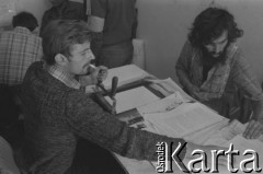 Sierpień 1980, Gdańsk, Polska.
Strajk okupacyjny w Stoczni Gdańskiej im. Lenina. Wolna Drukarnia Stoczni Gdańskiej.
Fot. Zbigniew Trybek, zbiory Ośrodka KARTA


