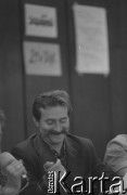 Sierpień 1980, Gdańsk, Polska.
Strajk okupacyjny w Stoczni Gdańskiej im. Lenina. Lech Wałęsa podczas obrad Międzyzakładowego Komitetu Strajkowego w sali BHP.
Fot. Zbigniew Trybek, zbiory Ośrodka KARTA


