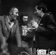 Sierpień 1980, Gdańsk, Polska.
Strajk okupacyjny w Stoczni Gdańskiej im. Lenina. Lech Wałęsa rozmawia ze strajkującymi.
Fot. Zbigniew Trybek, zbiory Ośrodka KARTA