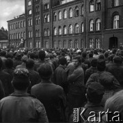 Sierpień 1980, Gdańsk, Polska.
Strajk okupacyjny w Stoczni Gdańskiej im. Lenina. Wiec strajkujących.
Fot. Zbigniew Trybek, zbiory Ośrodka KARTA
