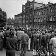 Sierpień 1980, Gdańsk, Polska.
Strajk okupacyjny w Stoczni Gdańskiej im. Lenina. Na zdjęciu wiec stoczniowców.
Fot. Zbigniew Trybek, zbiory Ośrodka KARTA