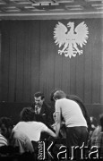 Sierpień 1980, Gdańsk, Polska.
Strajk okupacyjny w Stoczni Gdańskiej im. Lenina. Zebranie strajkujących, Lech Wałęsa przemawia.
Fot. Zbigniew Trybek, zbiory Ośrodka KARTA