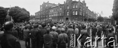 Sierpień 1980, Gdańsk, Polska.
Strajk okupacyjny w Stoczni Gdańskiej im. Lenina. Wiec stoczniowców.
Fot. Zbigniew Trybek, zbiory Ośrodka KARTA