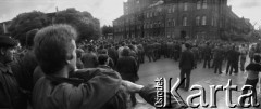 Sierpień 1980, Gdańsk, Polska.
Strajk okupacyjny w Stoczni Gdańskiej im. Lenina. Wiec stoczniowców.
Fot. Zbigniew Trybek, zbiory Ośrodka KARTA