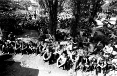 Sierpień 1980, Gdańsk, Polska.
Strajkujący robotnicy Stoczni Gdańskiej im. Lenina. 
Fot. Stanisław Składanowski, zbiory Ośrodka KARTA