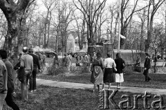 1.05.1982, Gdańsk, Polska.
Stan wojenny. Ulice Gdańska w dniu starć ulicznych opozycjonistów i milicji.
Fot. Stanisław Składanowski, zbiory Ośrodka KARTA
