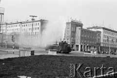 1.05.1982, Gdańsk, Polska.
Stan wojenny. Ulice Gdańska w dniu starć ulicznych opozycjonistów i milicji.
Fot. Stanisław Składanowski, zbiory Ośrodka KARTA
