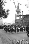 Sierpień 1988, Gdańsk, Polska.
Regionalna Komisja Koordynacyjna NSZZ „Solidarność” wezwała do rozpoczęcia strajku w całym Regionie Gdańskim. 