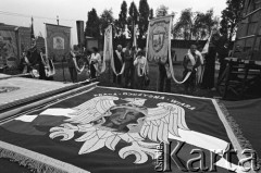 Sierpień 1988, Gdańsk, Polska.
Regionalna Komisja Koordynacyjna NSZZ „Solidarność” wezwała do rozpoczęcia strajku w całym Regionie Gdańskim. 