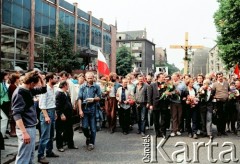 Sierpień 1988, Gdańsk, Polska.
Regionalna Komisja Koordynacyjna NSZZ „Solidarność” wezwała do rozpoczęcia strajku w całym Regionie Gdańskim. 