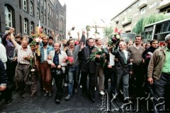 Sierpień 1988, Gdańsk, Polska.
Regionalna Komisja Koordynacyjna NSZZ „Solidarność” wezwała do rozpoczęcia strajku w całym Regionie Gdańskim. 