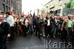 Sierpień 1988, Gdańsk, Polska.
Regionalna Komisja Koordynacyjna NSZZ „Solidarność” wezwała do rozpoczęcia strajku w całym Regionie Gdańskim. 