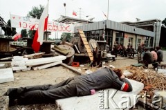Sierpień 1988, Gdańsk, Polska.
Regionalna Komisja Koordynacyjna NSZZ „Solidarność” wezwała do rozpoczęcia strajku w całym Regionie Gdańskim. 