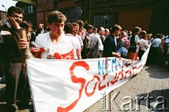 Sierpień 1988, Gdańsk, Polska.
Regionalna Komisja Koordynacyjna NSZZ „Solidarność” wezwała do rozpoczęcia strajku w całym Regionie Gdańskim. 
