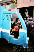 Sierpień 1988, Gdańsk, Polska.
Regionalna Komisja Koordynacyjna NSZZ „Solidarność” wezwała do rozpoczęcia strajku w całym Regionie Gdańskim. 