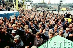 Sierpień 1988, Gdańsk, Polska.
Regionalna Komisja Koordynacyjna NSZZ „Solidarność” wezwała do rozpoczęcia strajku w całym Regionie Gdańskim. 