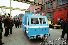 Sierpień 1988, Gdańsk, Polska.
Regionalna Komisja Koordynacyjna NSZZ „Solidarność” wezwała do rozpoczęcia strajku w całym Regionie Gdańskim. 