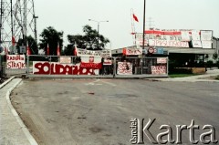 Sierpień 1988, Gdańsk, Polska.
Regionalna Komisja Koordynacyjna NSZZ „Solidarność” wezwała do rozpoczęcia strajku w całym Regionie Gdańskim. 