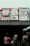 Sierpień 1988, Gdańsk, Polska.
Regionalna Komisja Koordynacyjna NSZZ „Solidarność” wezwała do rozpoczęcia strajku w całym Regionie Gdańskim. 