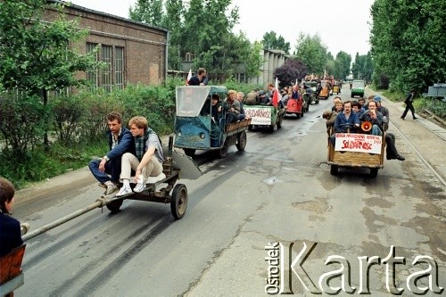 Sierpień 1988, Gdańsk, Polska.
Regionalna Komisja Koordynacyjna NSZZ „Solidarność” wezwała do rozpoczęcia strajku w całym Regionie Gdańskim. 